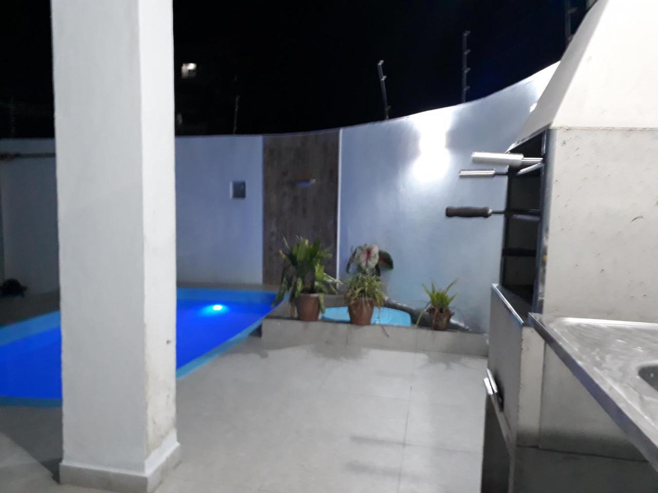 קרגואטטובה Sunny Apartamentos De 1 E 2 Dormitorios Na Martin De Sa Proximo A Praia מראה חיצוני תמונה